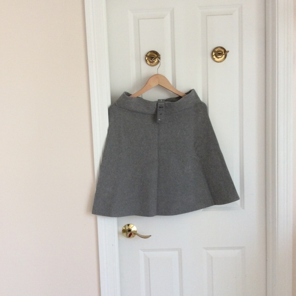 Ann Taylor sweater skirt. - Picture 3 of 4